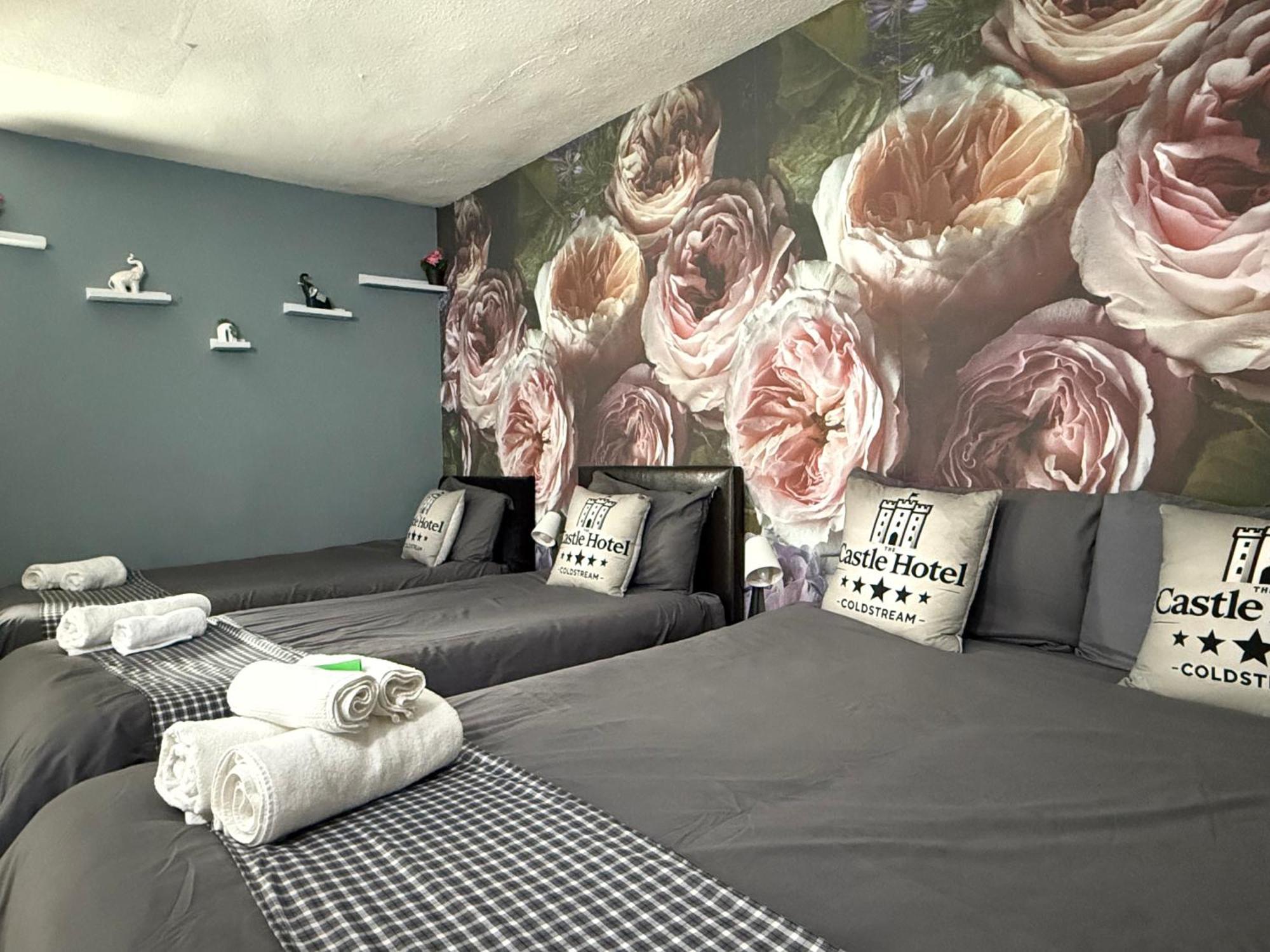 Self Check In Room Accommodation Only The Castle, Coldstream Esterno foto